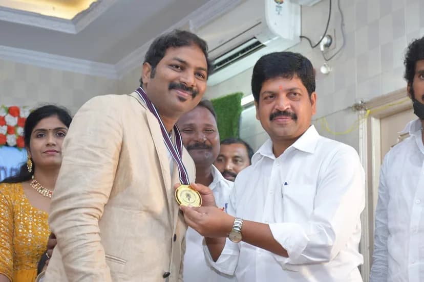 Dr. Sandeep Vemu — 14